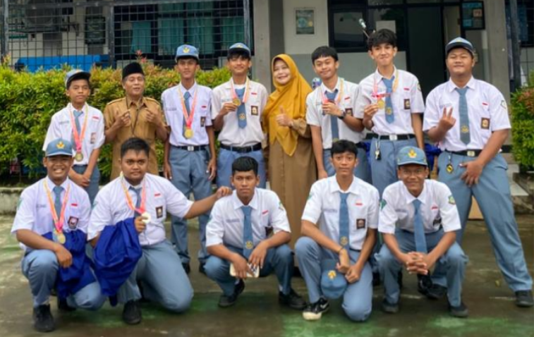 SMAN 9 Tangerang Raih Juara 1 Hoki Popkot 2025, Ukir Prestasi Gemilang di Tingkat Kota!